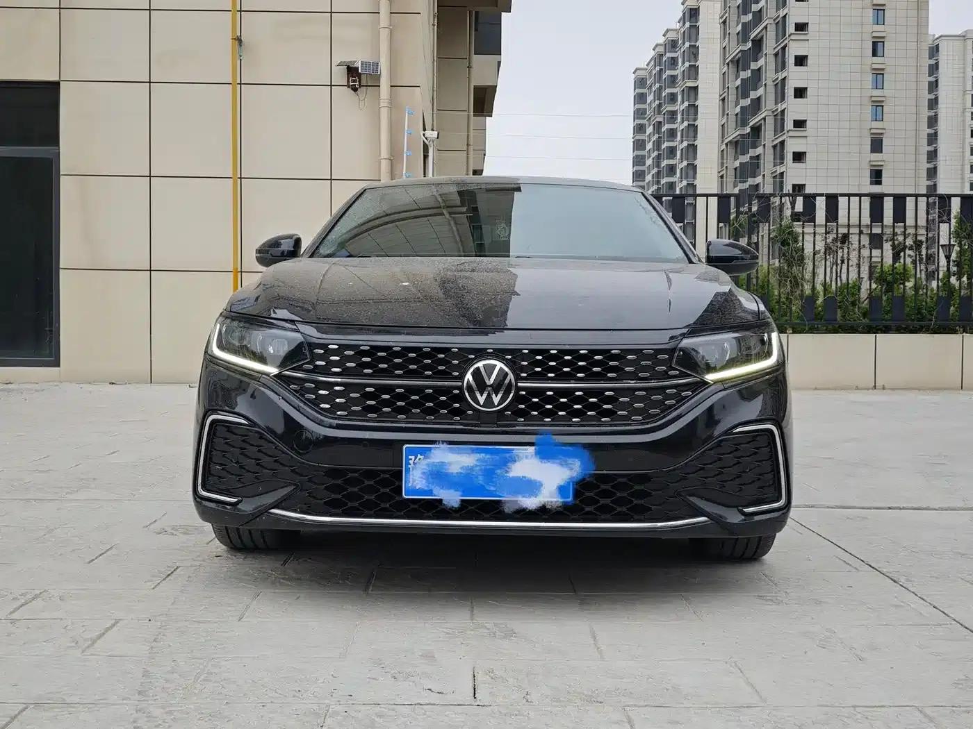 2022 Volkswagen Passat 330TSI Starry Sky Elite Edition — миниатюра 2