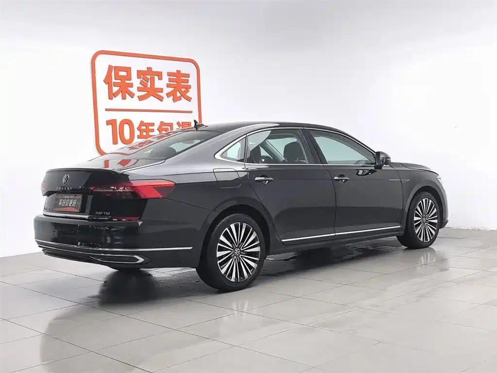 2021 Passat 330TSI Luxury Edition — миниатюра 2