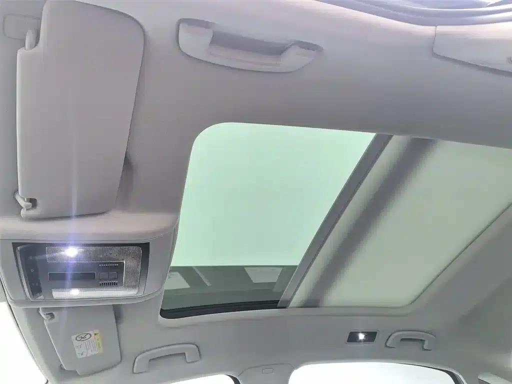 2021 Passat 330TSI Luxury Edition — миниатюра 14
