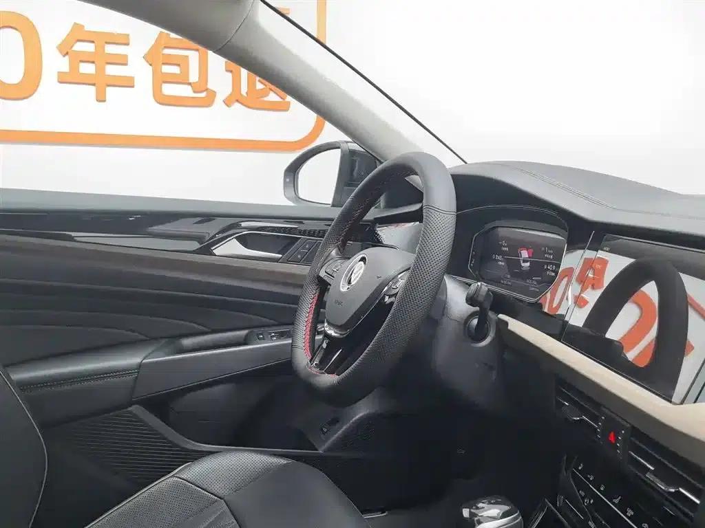 2021 Passat 330TSI Luxury Edition — миниатюра 22