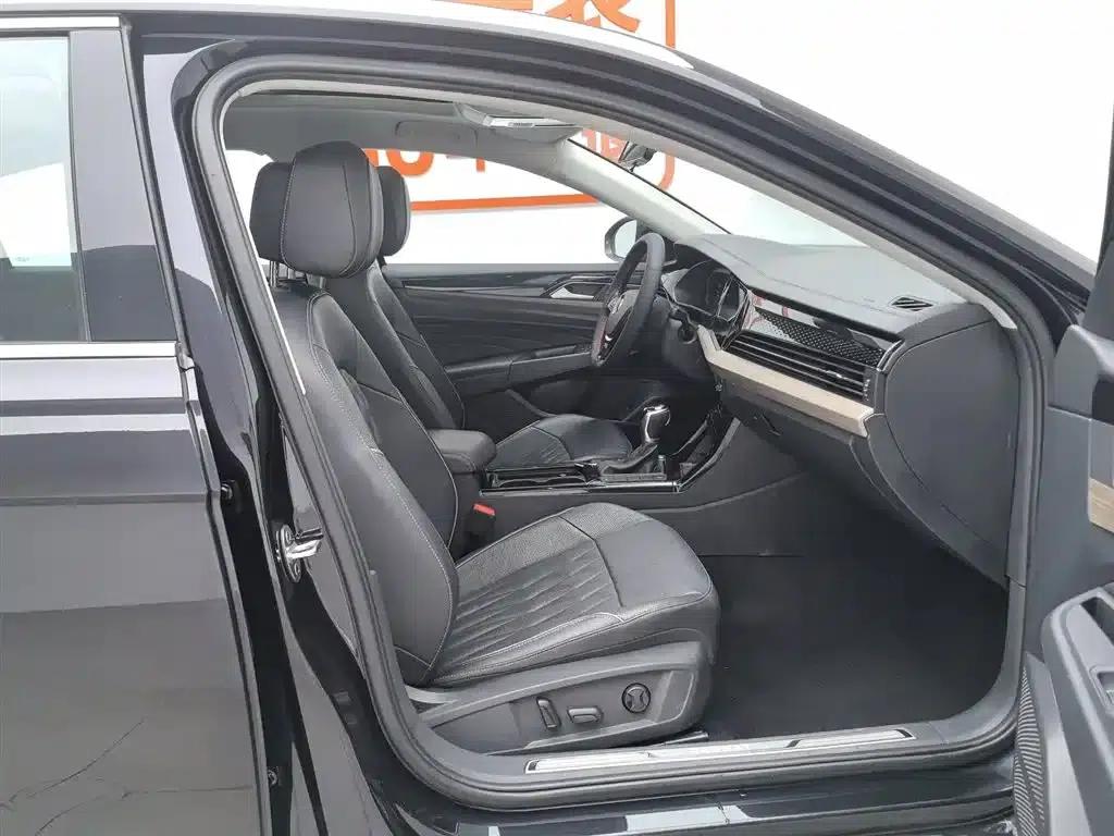 2021 Passat 330TSI Luxury Edition — миниатюра 23