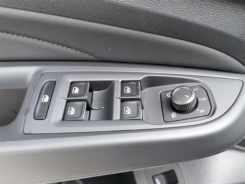 2021 Passat 330TSI Luxury Edition — миниатюра 9