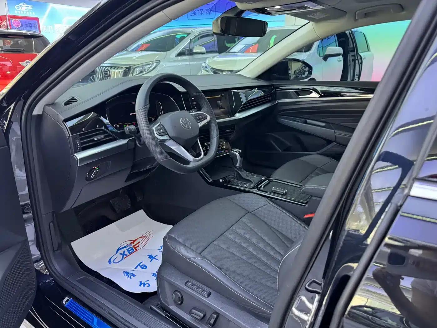 2025 Volkswagen Passat Outstanding Edition 330TSI Starry Sky Elite Edition — миниатюра 4