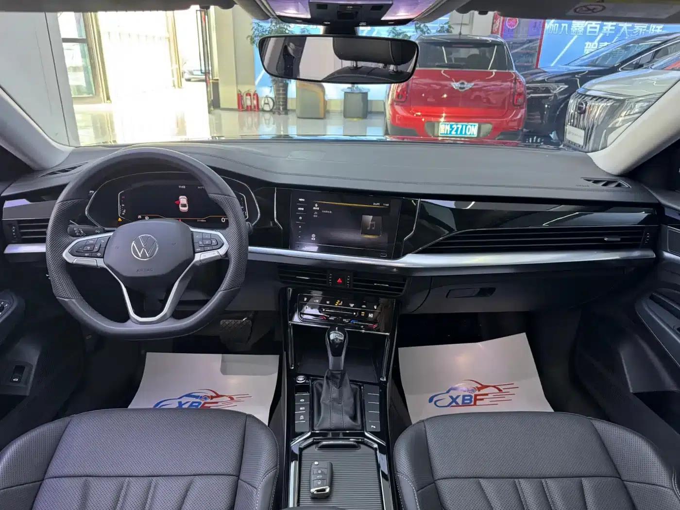 2025 Volkswagen Passat Outstanding Edition 330TSI Starry Sky Elite Edition — миниатюра 5