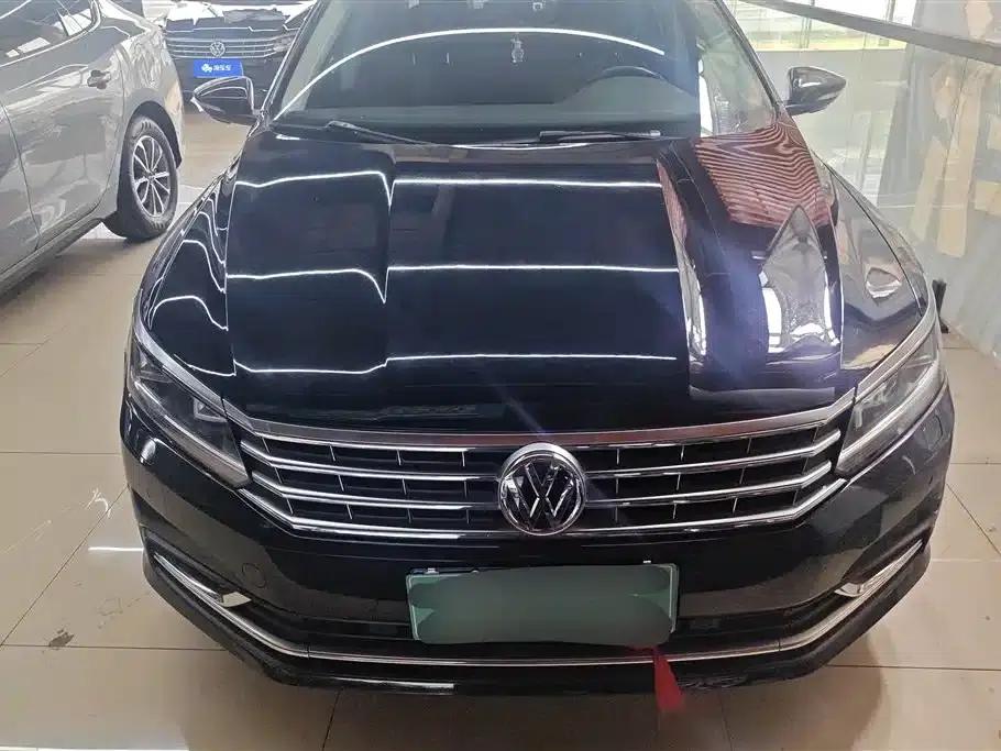2017 Passat 330TSI DSG Royal Edition — миниатюра 2