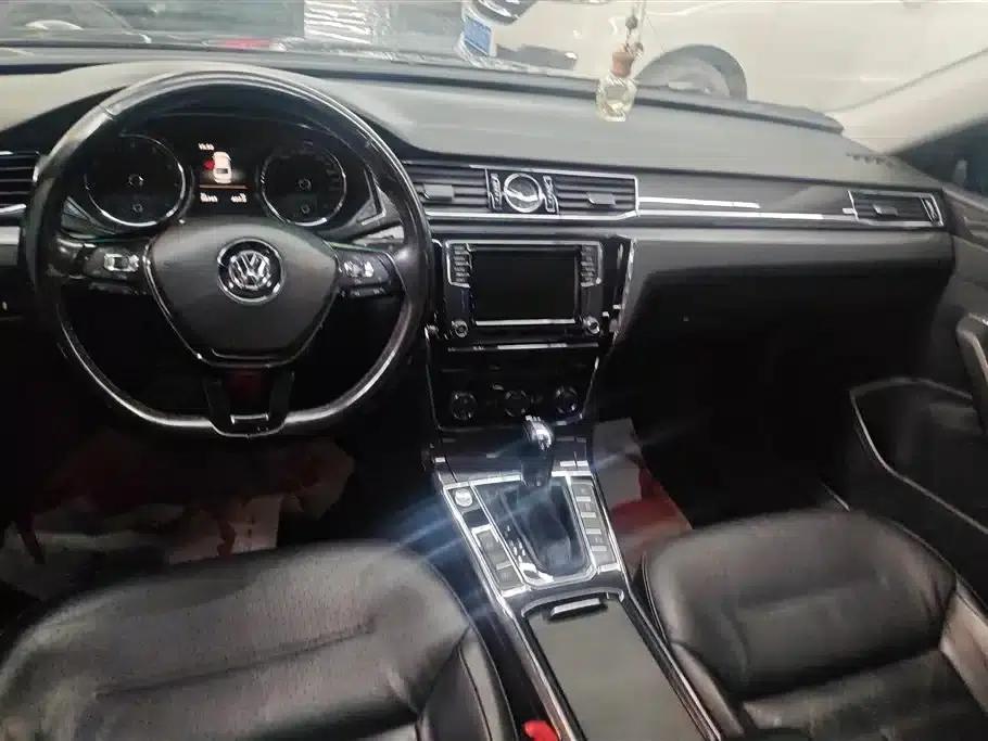 2017 Passat 330TSI DSG Royal Edition — миниатюра 12