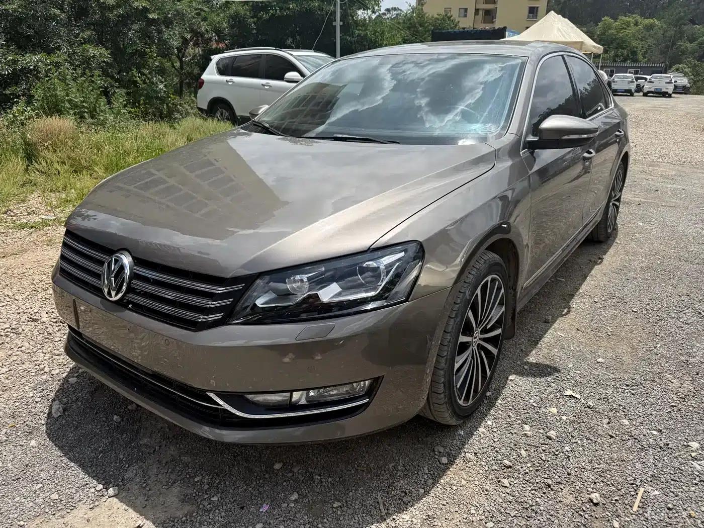 2011 Passat 1.8TSI DSG Premium Edition — миниатюра 1
