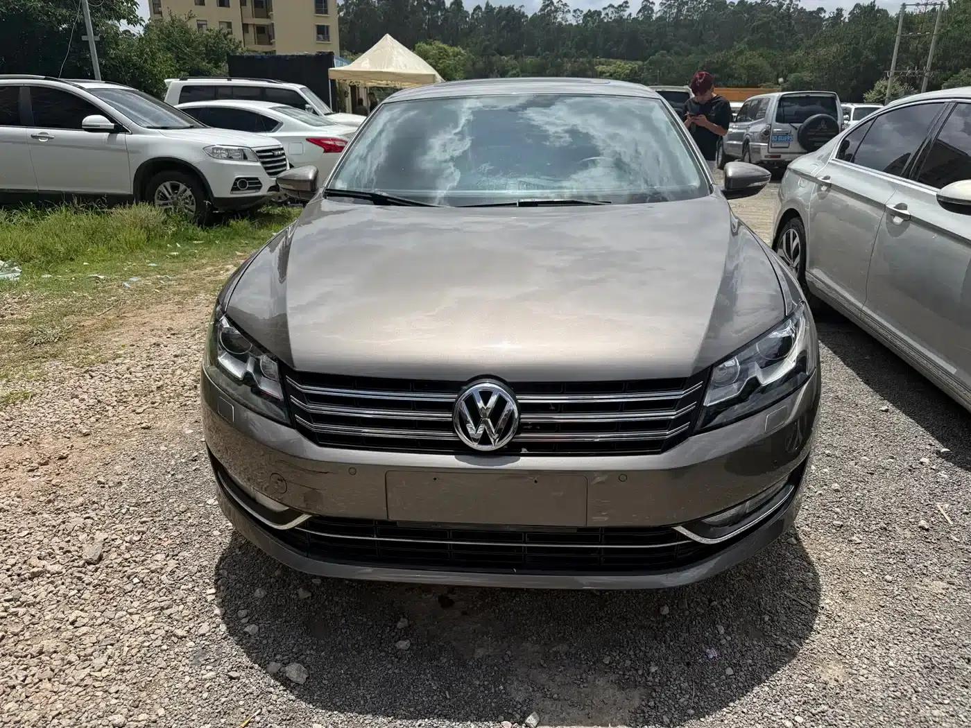 2011 Passat 1.8TSI DSG Premium Edition — миниатюра 2