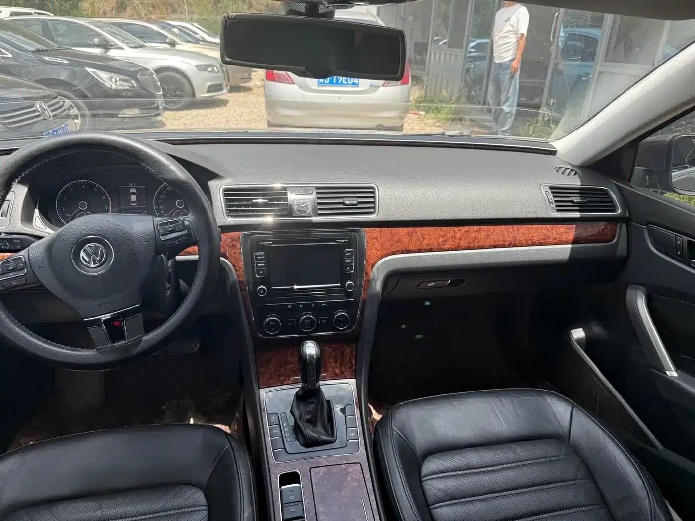 2011 Passat 1.8TSI DSG Premium Edition — миниатюра 6