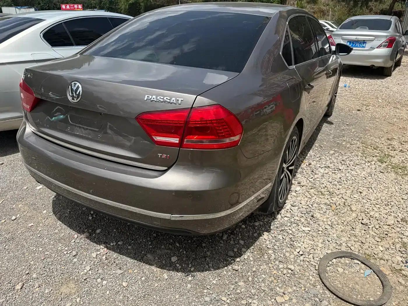 2011 Passat 1.8TSI DSG Premium Edition — миниатюра 9