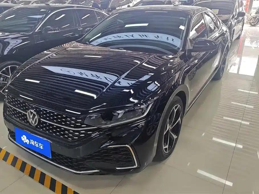 2024 Passat 330TSI Starry Sky Elite Edition — миниатюра 1