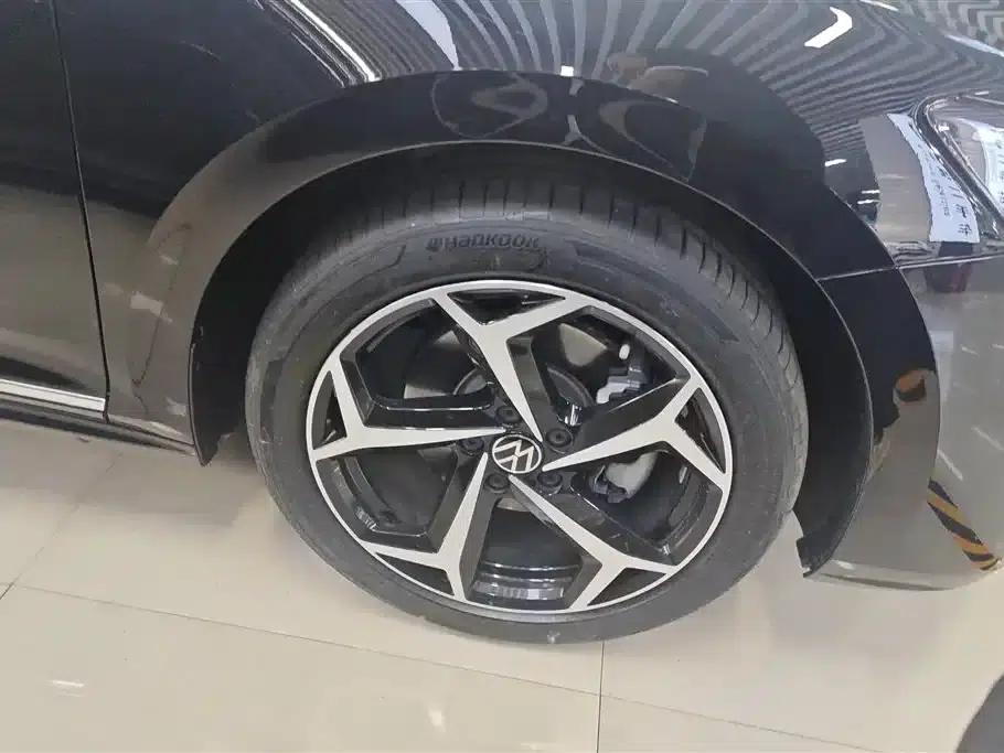 2024 Passat 330TSI Starry Sky Elite Edition — миниатюра 6