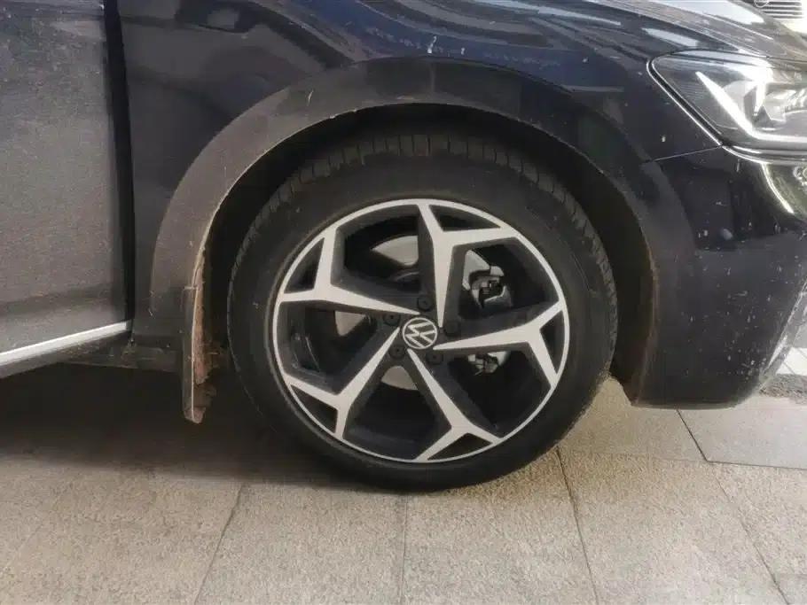 2025 Volkswagen Passat Outstanding Edition 380TSI Starry Sky Dragon Edition — миниатюра 6