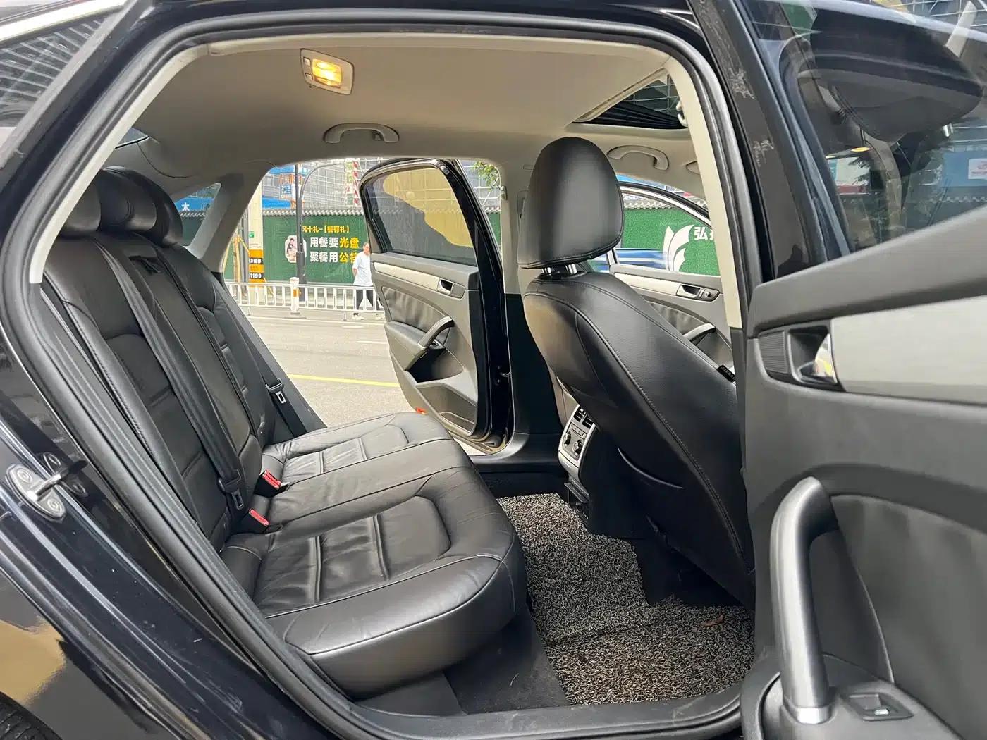 2013 Passat 1.8TSI DSG Premium Edition — миниатюра 13