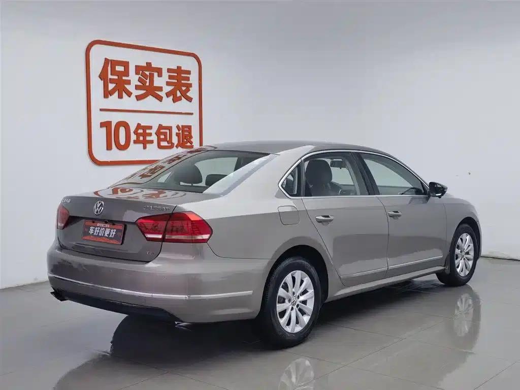 2011 Passat 1.8TSI DSG Premium Edition — миниатюра 2