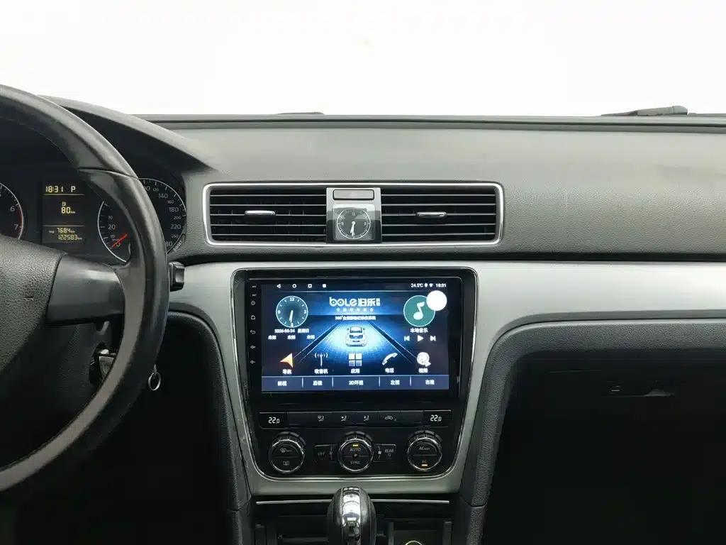 2011 Passat 1.8TSI DSG Premium Edition — миниатюра 12