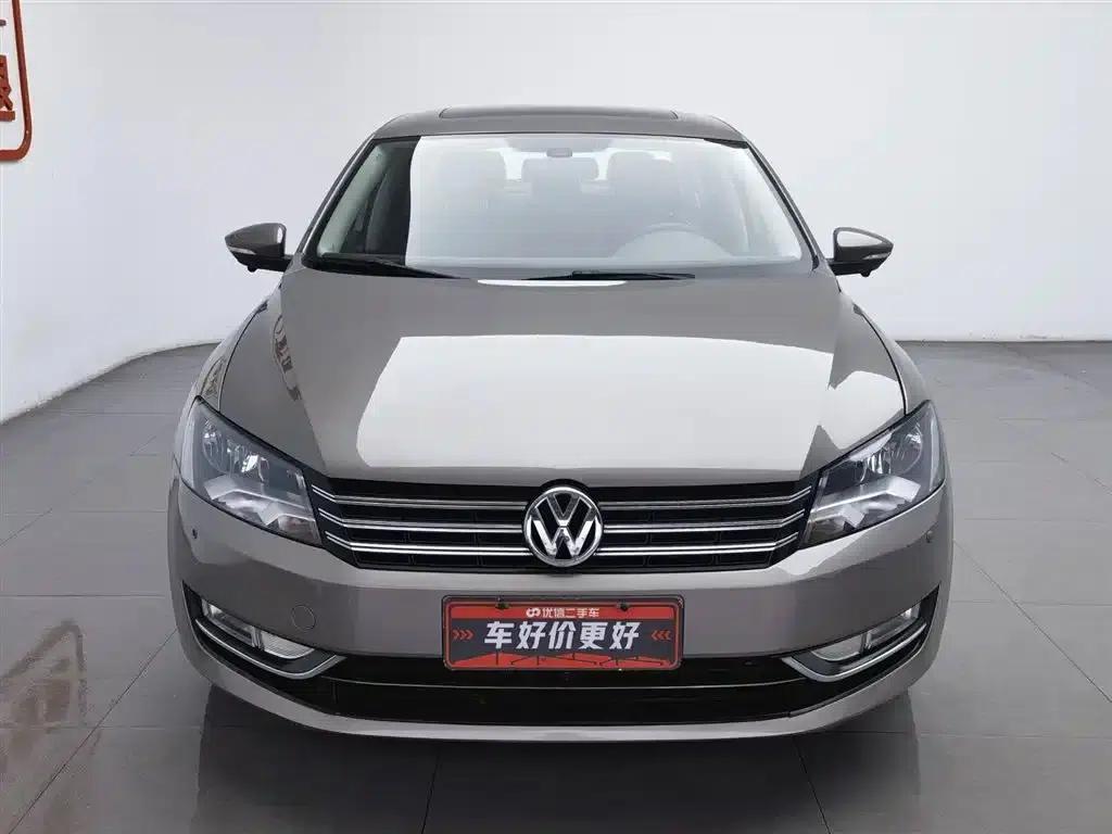 2011 Passat 1.8TSI DSG Premium Edition — миниатюра 3