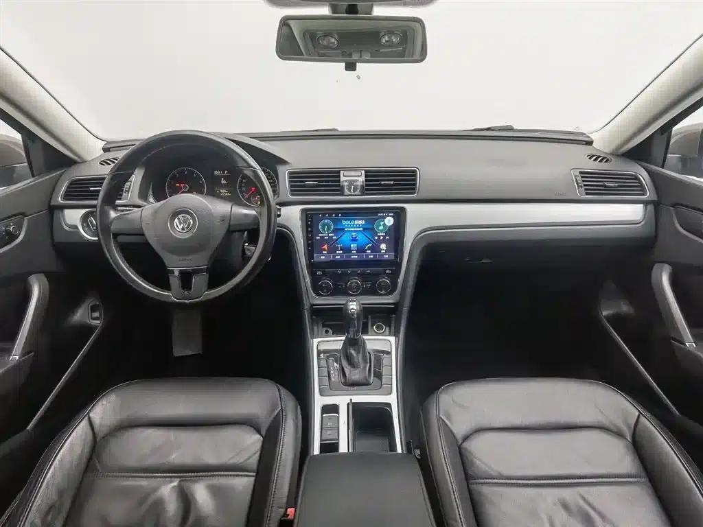 2011 Passat 1.8TSI DSG Premium Edition — миниатюра 5
