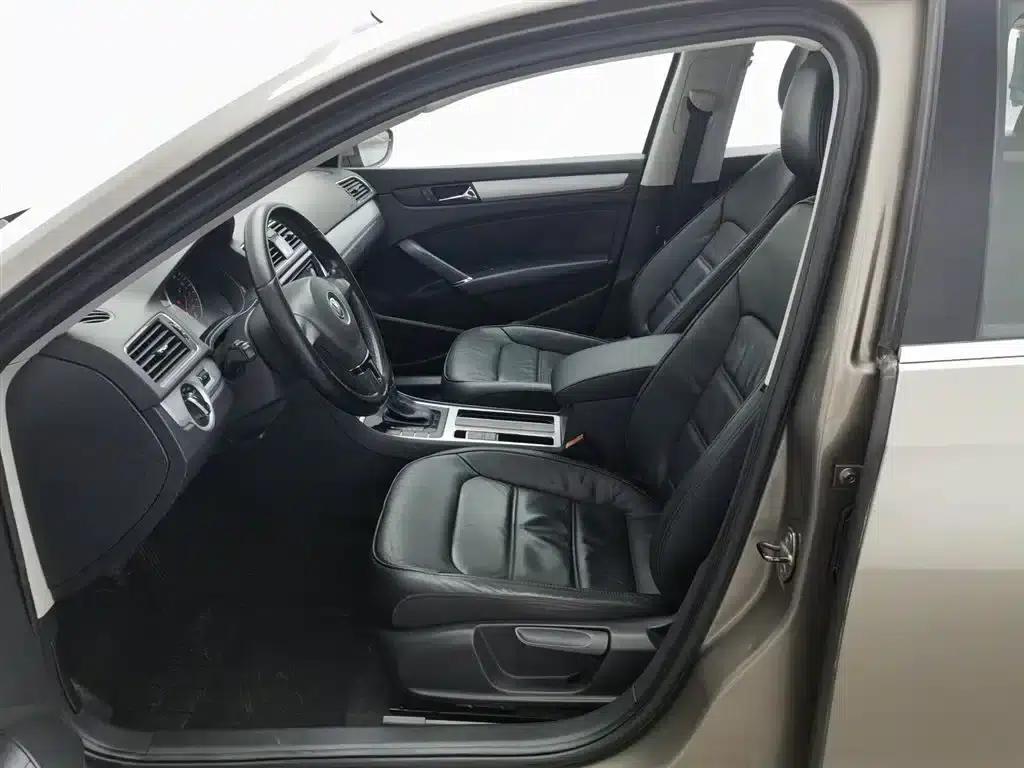 2011 Passat 1.8TSI DSG Premium Edition — миниатюра 10