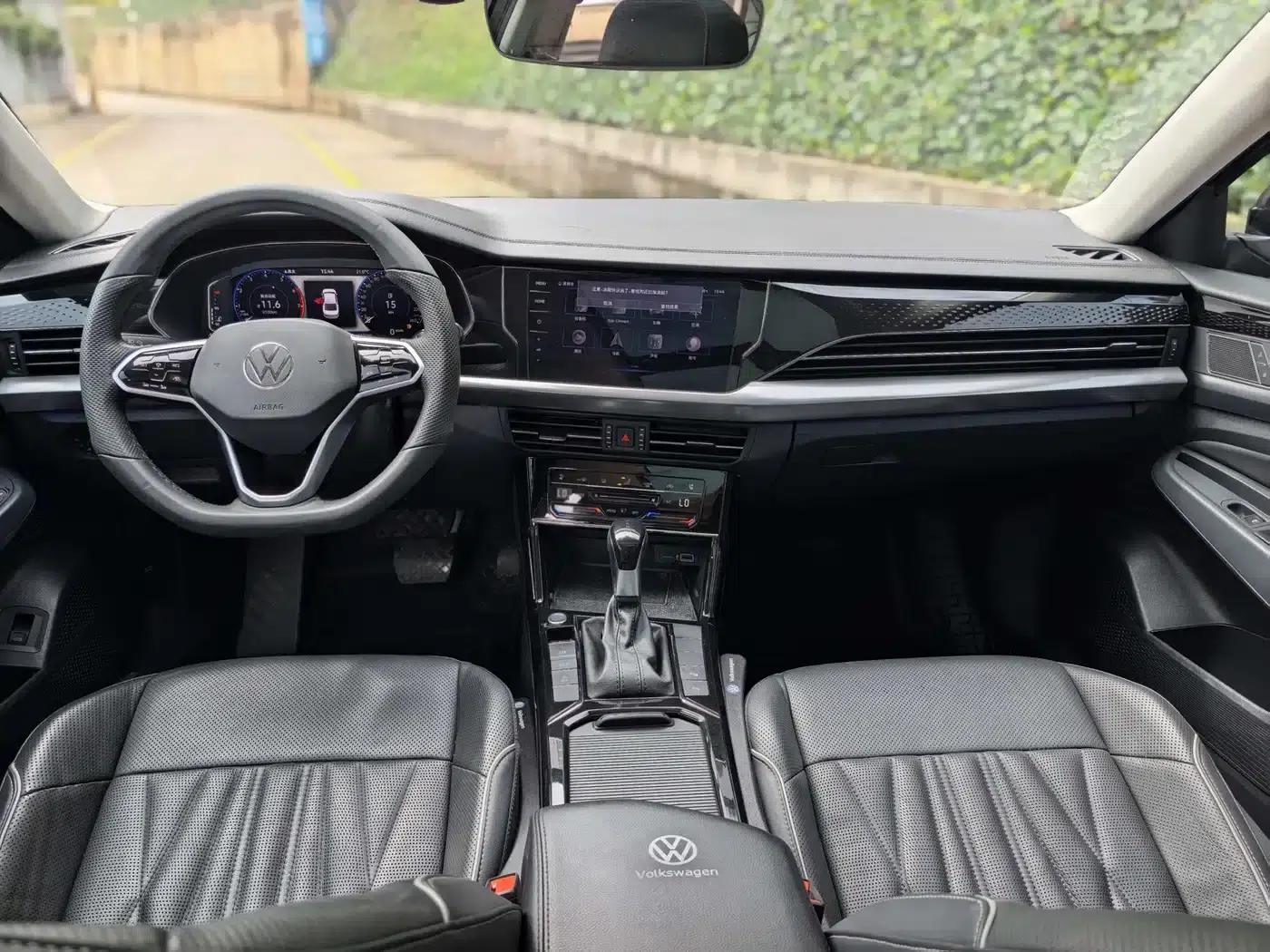 2022 Volkswagen Passat 330TSI Elite Edition — миниатюра 5