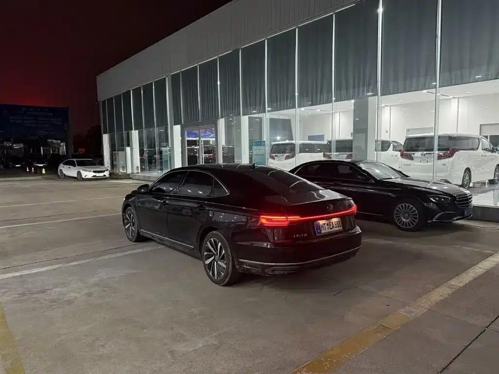 2026 Volkswagen Passat 330TSI Elite Edition — миниатюра 4