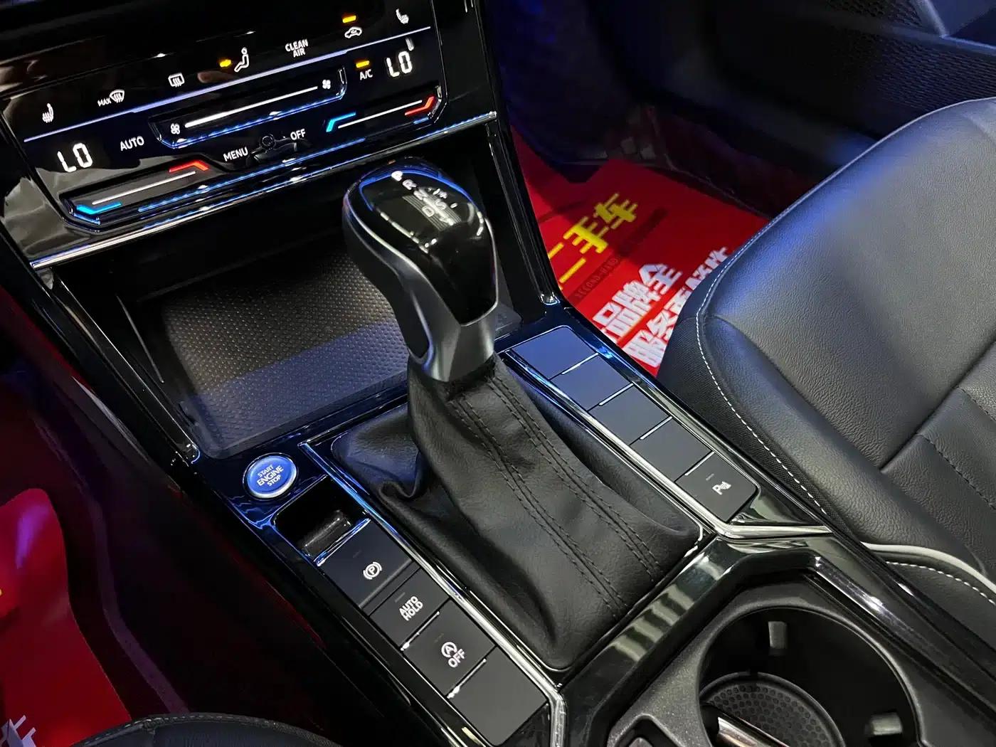 2023 Passat 330TSI Elite Edition — миниатюра 17