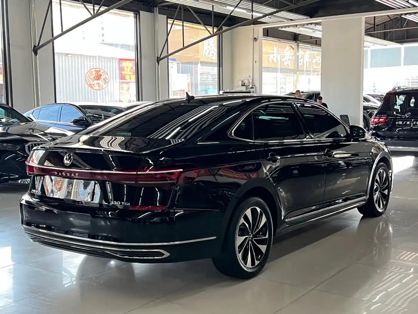 2023 Passat 330TSI Elite Edition — миниатюра 4