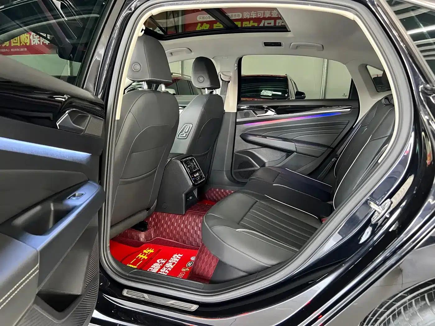 2023 Passat 330TSI Elite Edition — миниатюра 8