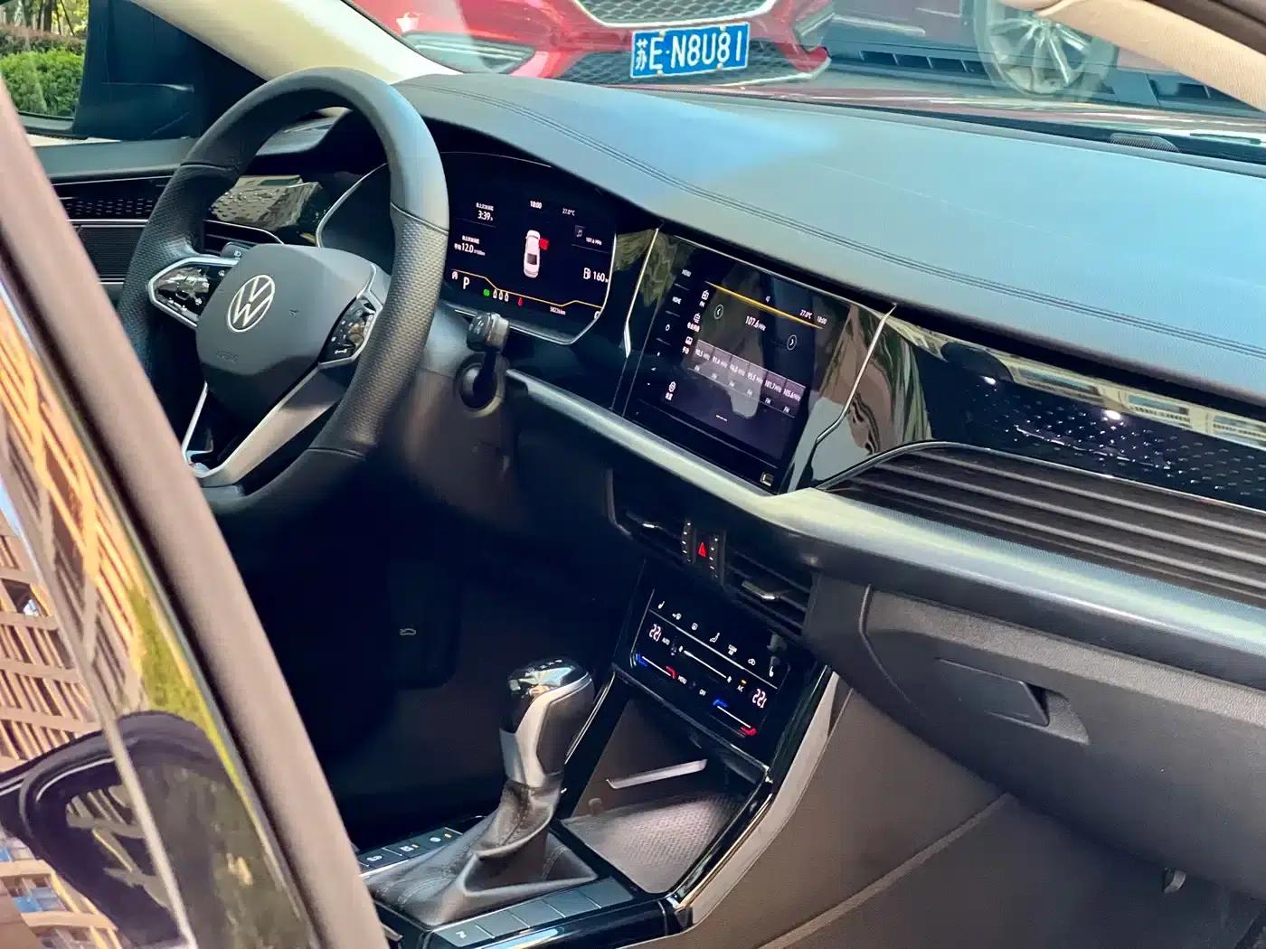 2023 Passat Facelift 330TSI Starry Sky Elite Edition — миниатюра 15