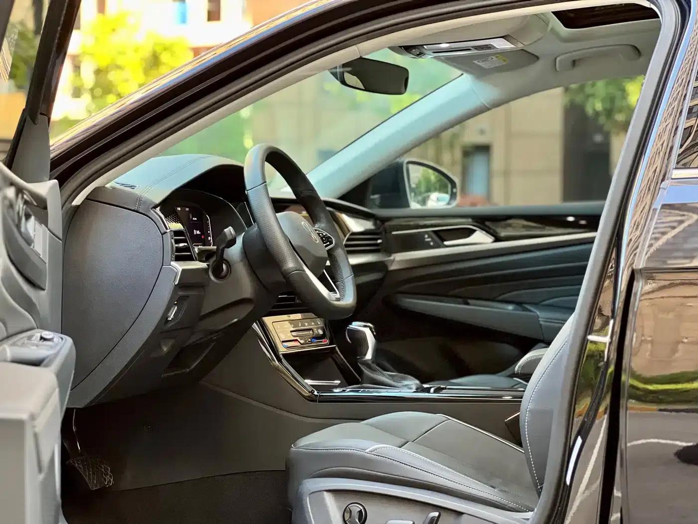 2023 Passat Facelift 330TSI Starry Sky Elite Edition — миниатюра 4
