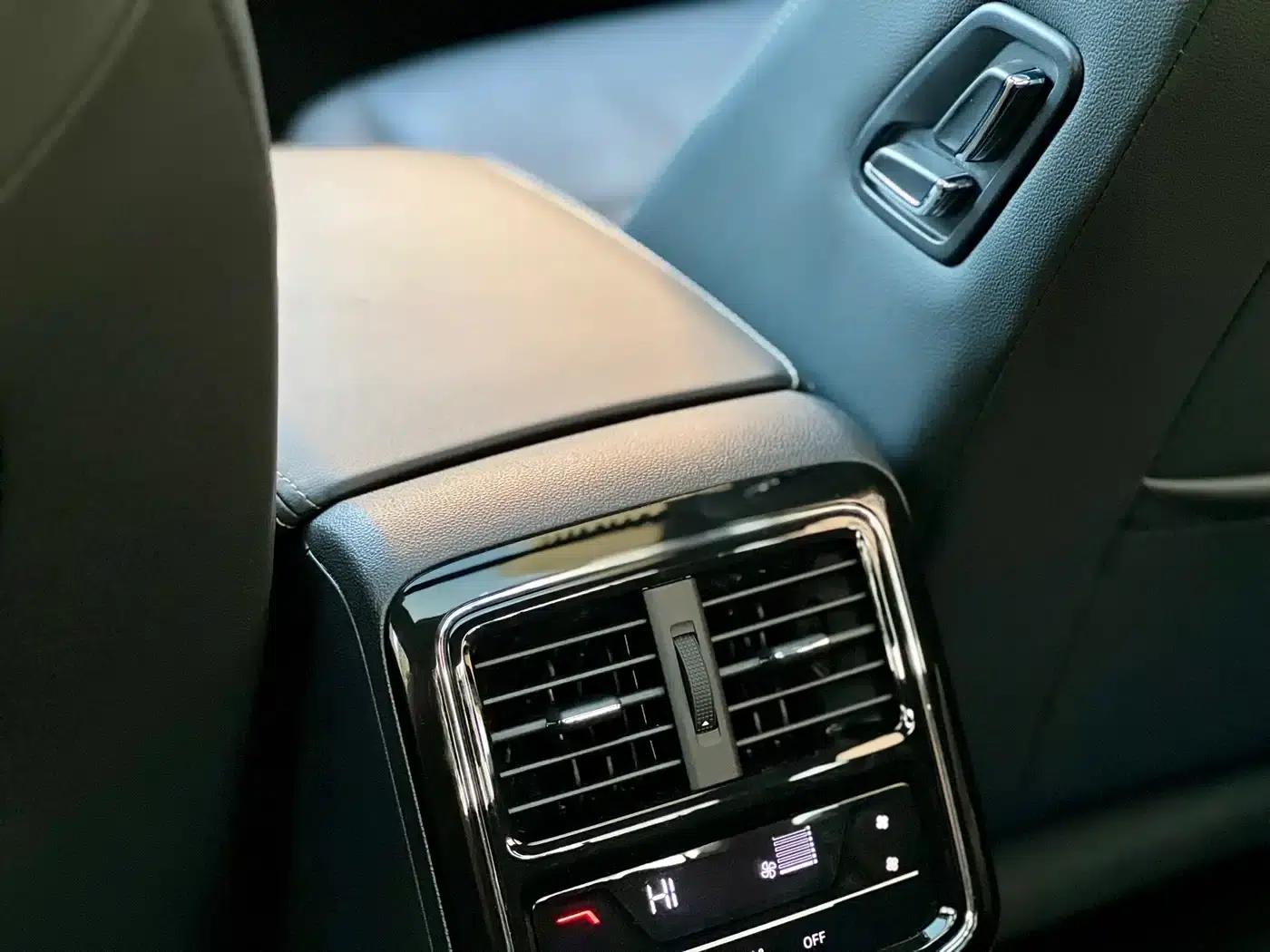 2023 Passat Facelift 330TSI Starry Sky Elite Edition — миниатюра 8