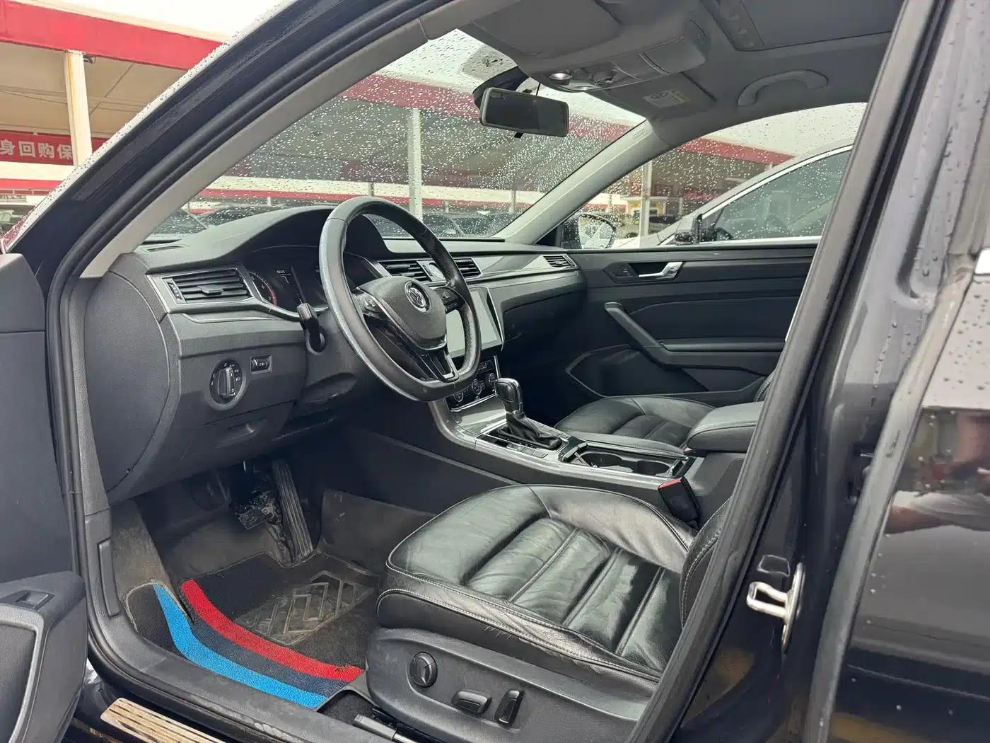 2016 Passat 330TSI DSG Premium Edition — миниатюра 3