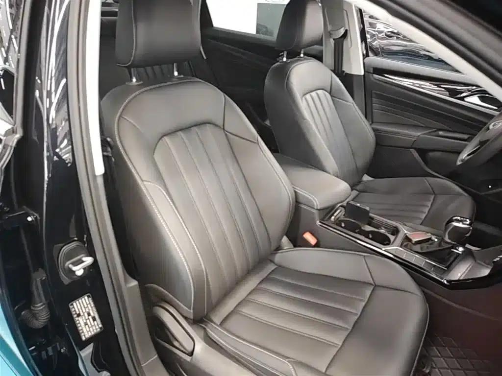 2024 Passat 280TSI Business Edition — миниатюра 25