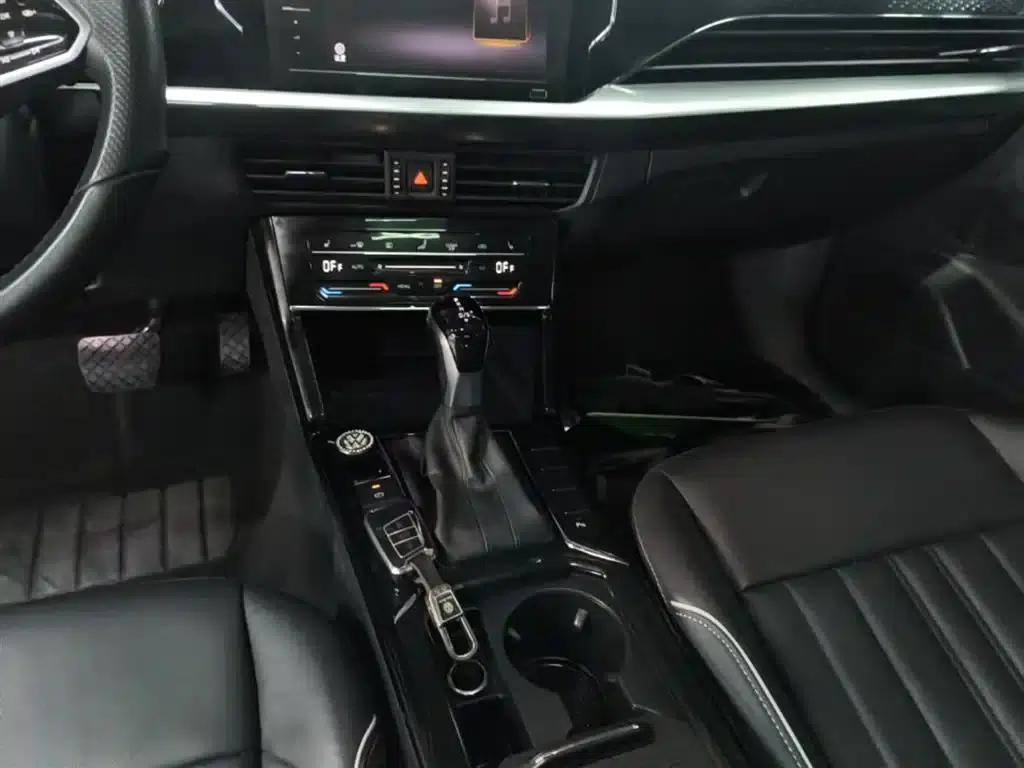 2023 Passat Facelift 330TSI Starry Sky Elite Edition — миниатюра 14