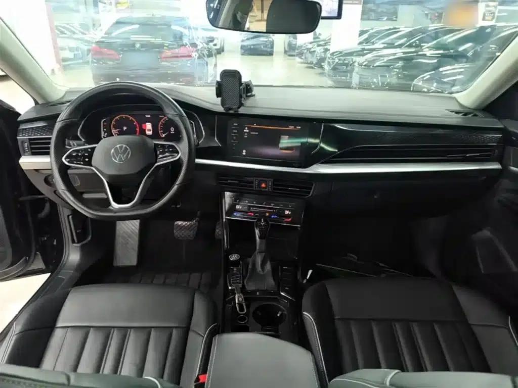 2023 Passat Facelift 330TSI Starry Sky Elite Edition — миниатюра 10
