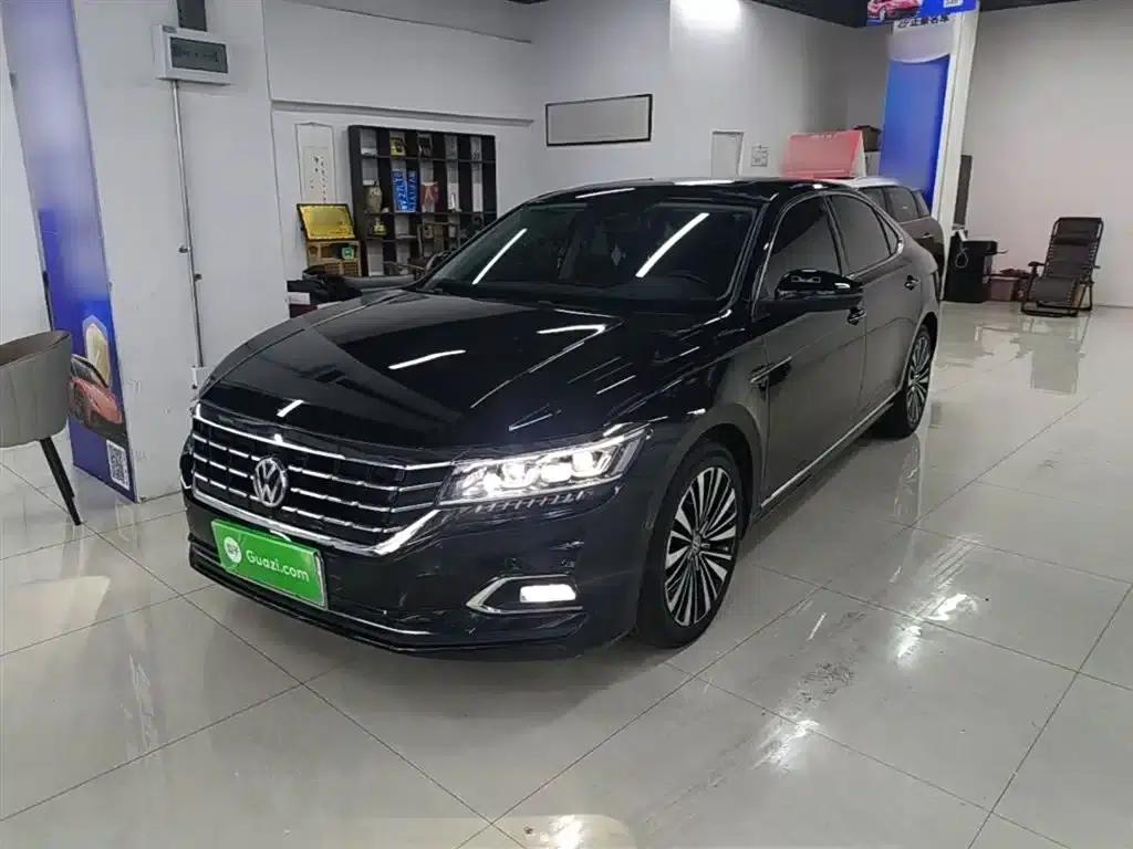 2019 Volkswagen Passat 330TSI Luxury Edition (China VI Emission Standard) — миниатюра 2