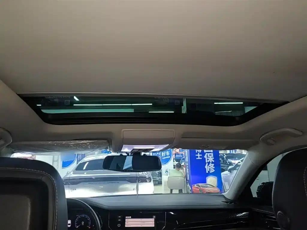 2019 Volkswagen Passat 330TSI Luxury Edition (China VI Emission Standard) — миниатюра 18