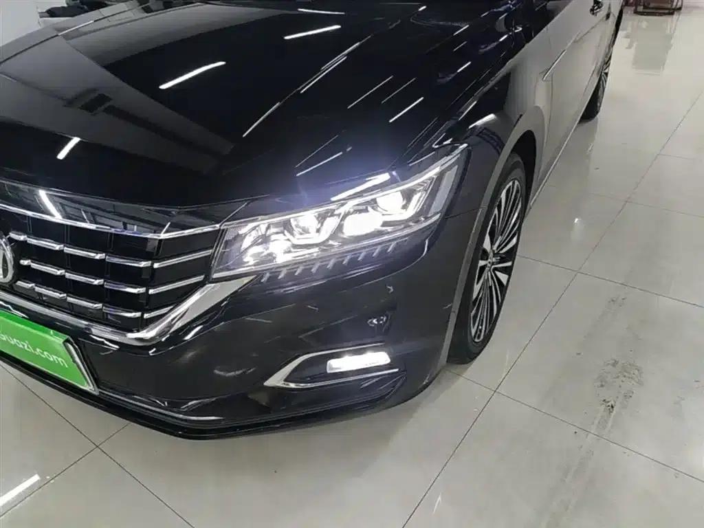 2019 Volkswagen Passat 330TSI Luxury Edition (China VI Emission Standard) — миниатюра 24
