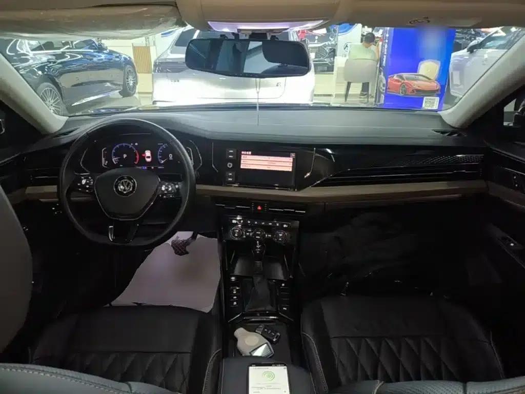 2019 Volkswagen Passat 330TSI Luxury Edition (China VI Emission Standard) — миниатюра 10