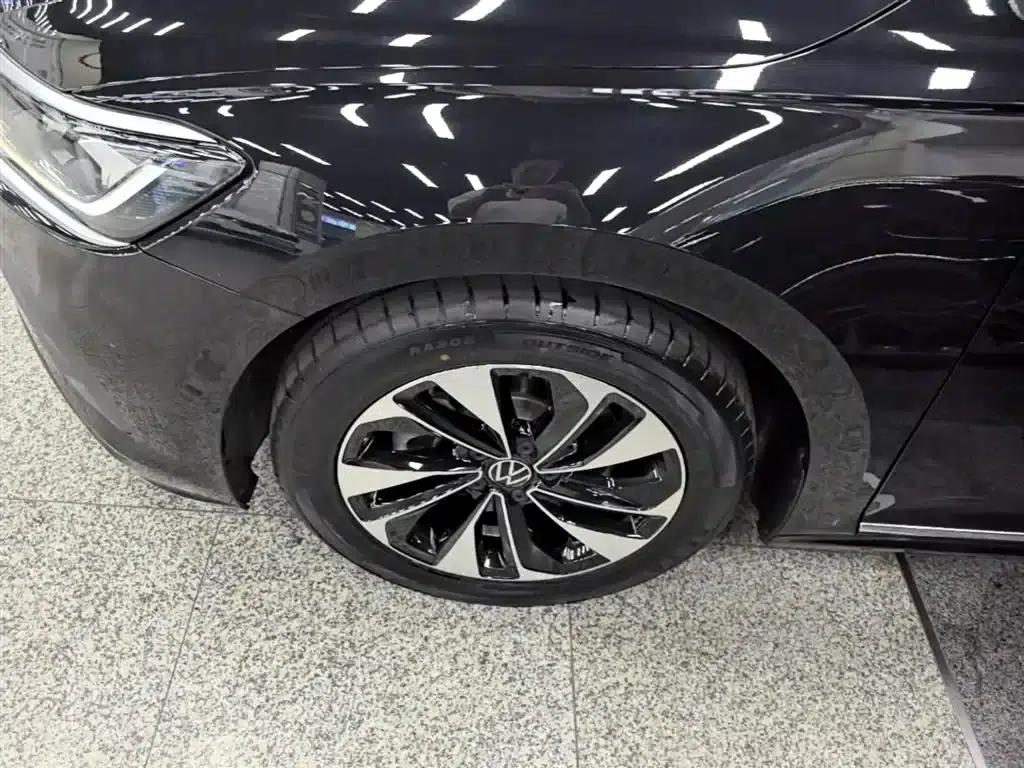 2025 Passat Outstanding Edition 280TSI Business Version — миниатюра 23