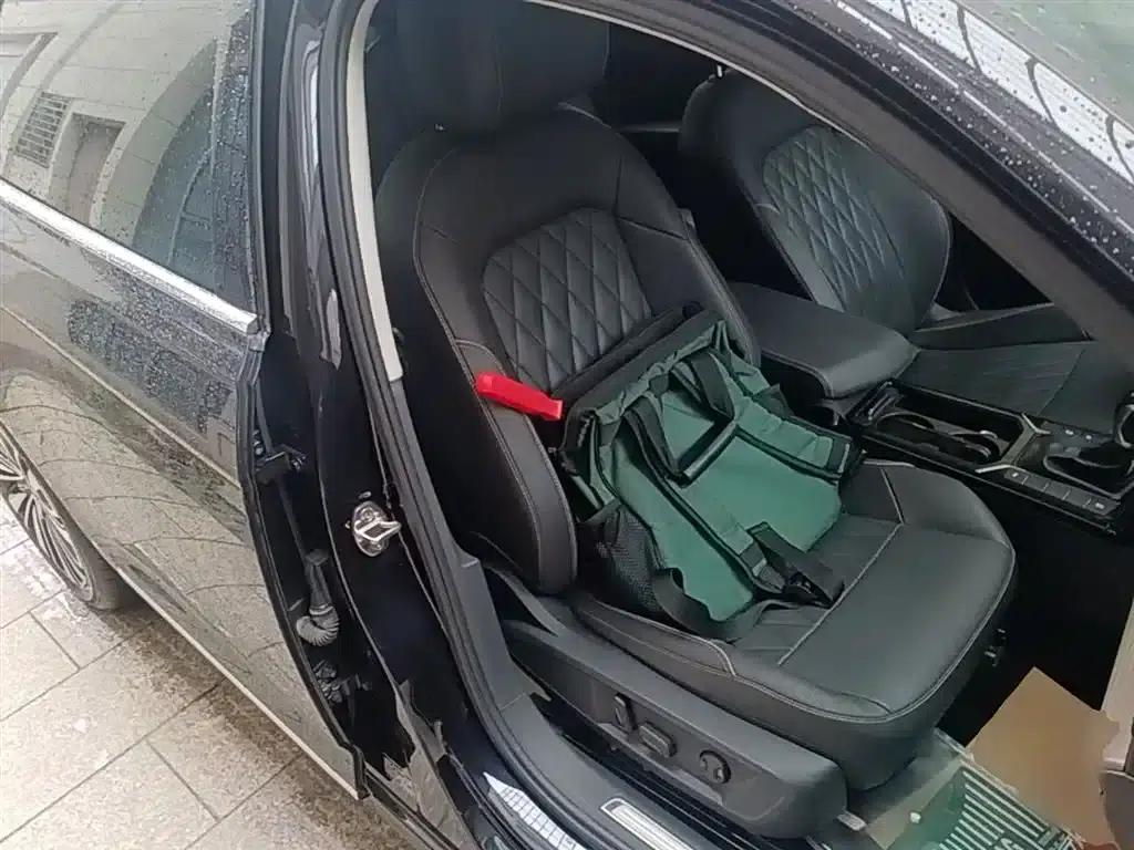 2019 Volkswagen Passat 330TSI Luxury Edition (China VI Emission Standard) — миниатюра 25