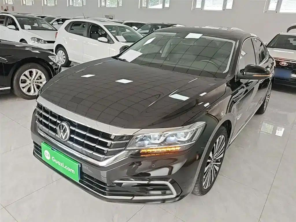 2021 Passat 330TSI Luxury Edition — миниатюра 2