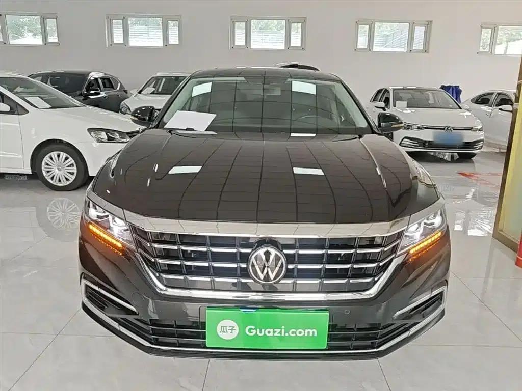 2021 Passat 330TSI Luxury Edition — миниатюра 3