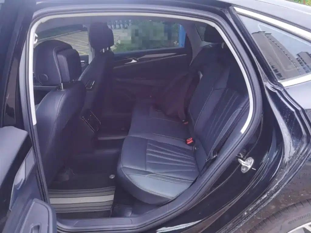 2025 Volkswagen Passat Outstanding Edition 330TSI Starry Sky Elite Edition — миниатюра 15