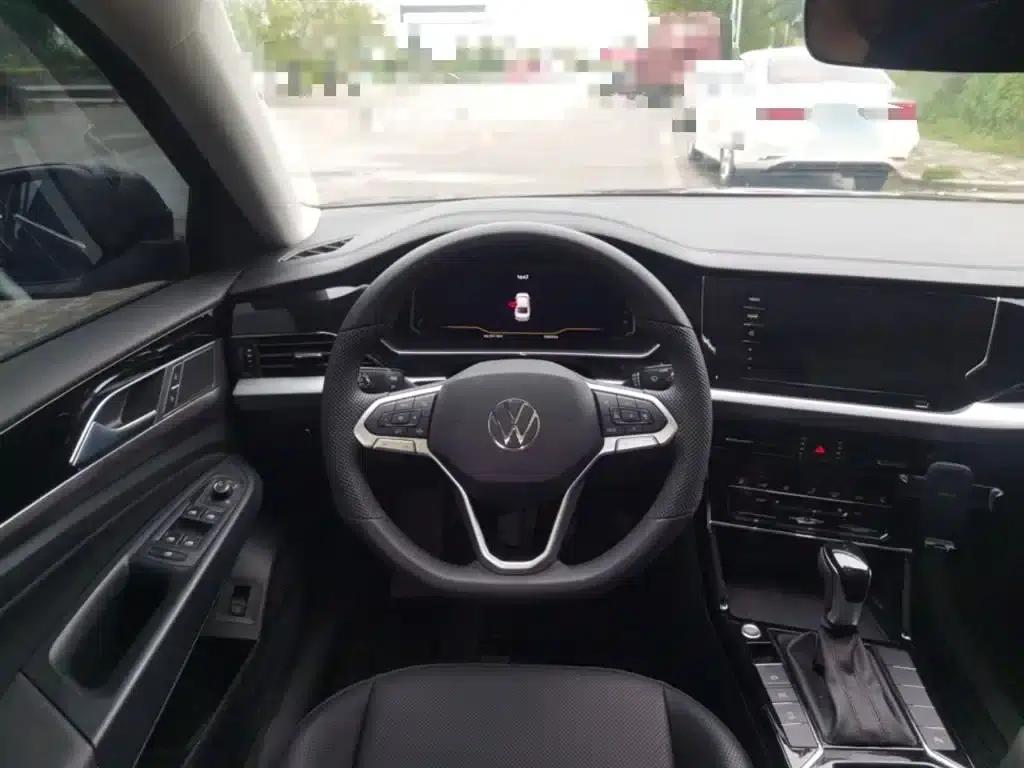 2025 Volkswagen Passat Outstanding Edition 330TSI Starry Sky Elite Edition — миниатюра 3