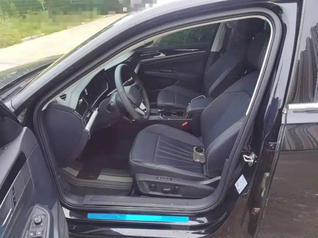 2025 Volkswagen Passat Outstanding Edition 330TSI Starry Sky Elite Edition — миниатюра 8