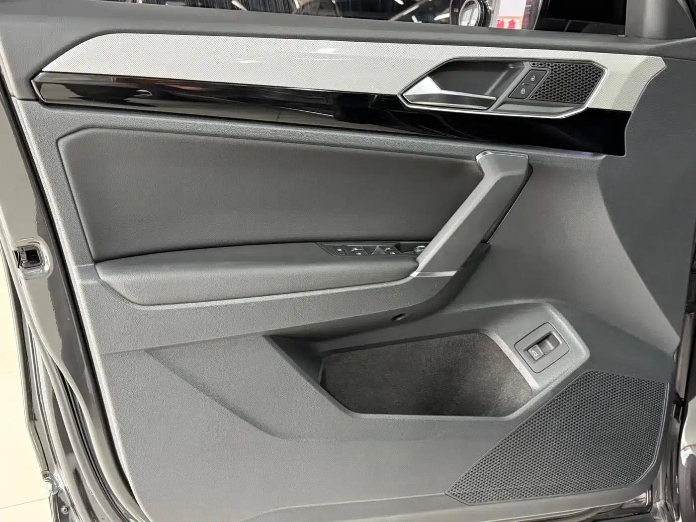 Tayron 2022 280TSI 2WD Luxury Intelligent Edition — миниатюра 8