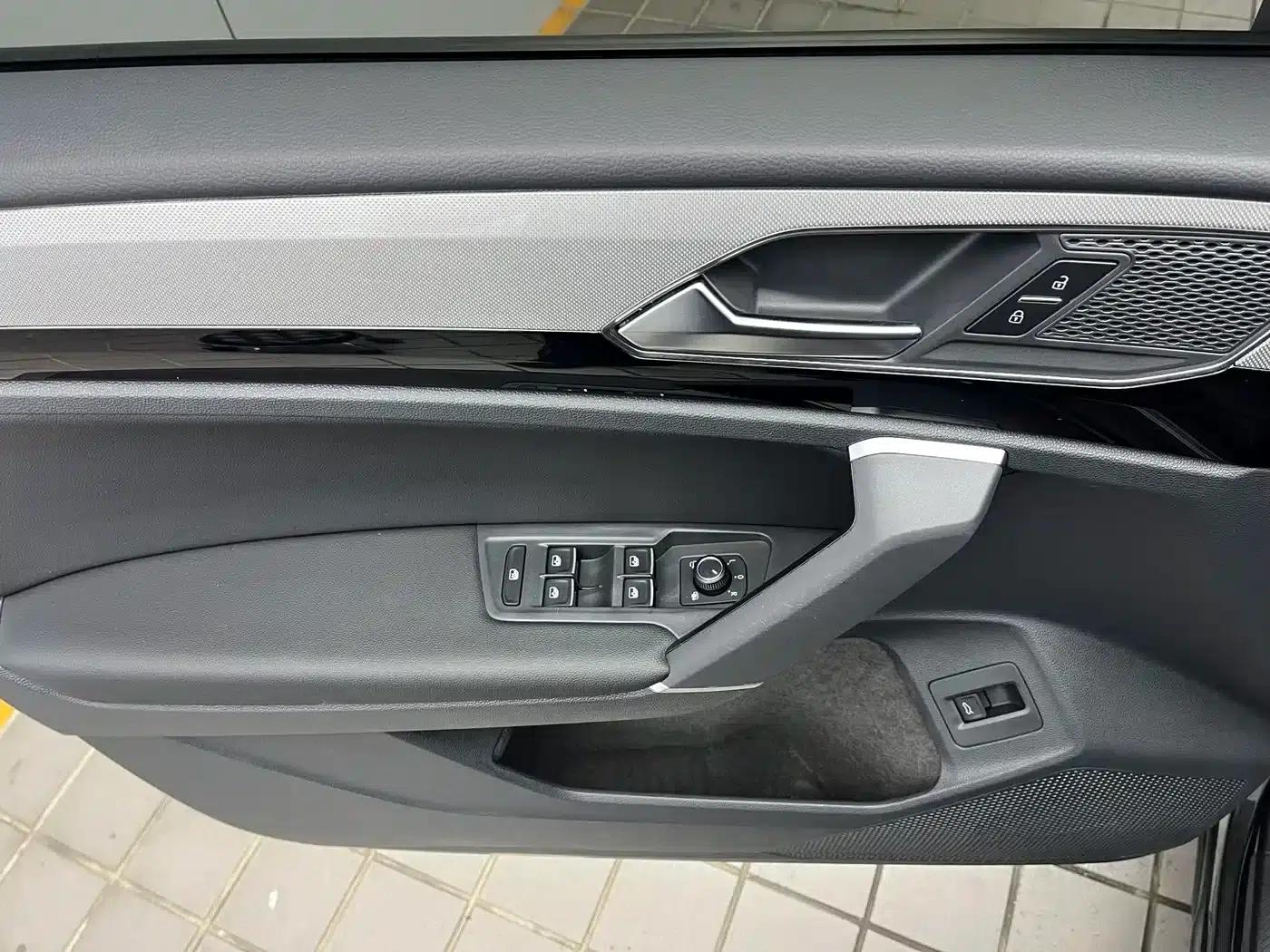 Tayron 2022 280TSI 2WD Luxury Intelligent Edition — миниатюра 16