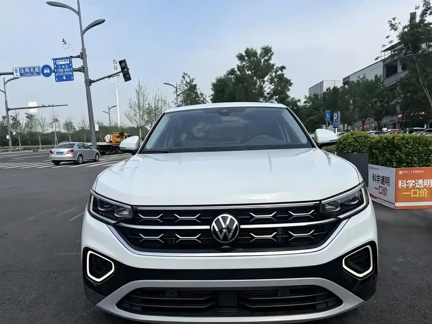 Tayron 2023 280TSI 2WD Luxury Plus Advanced Edition — миниатюра 1