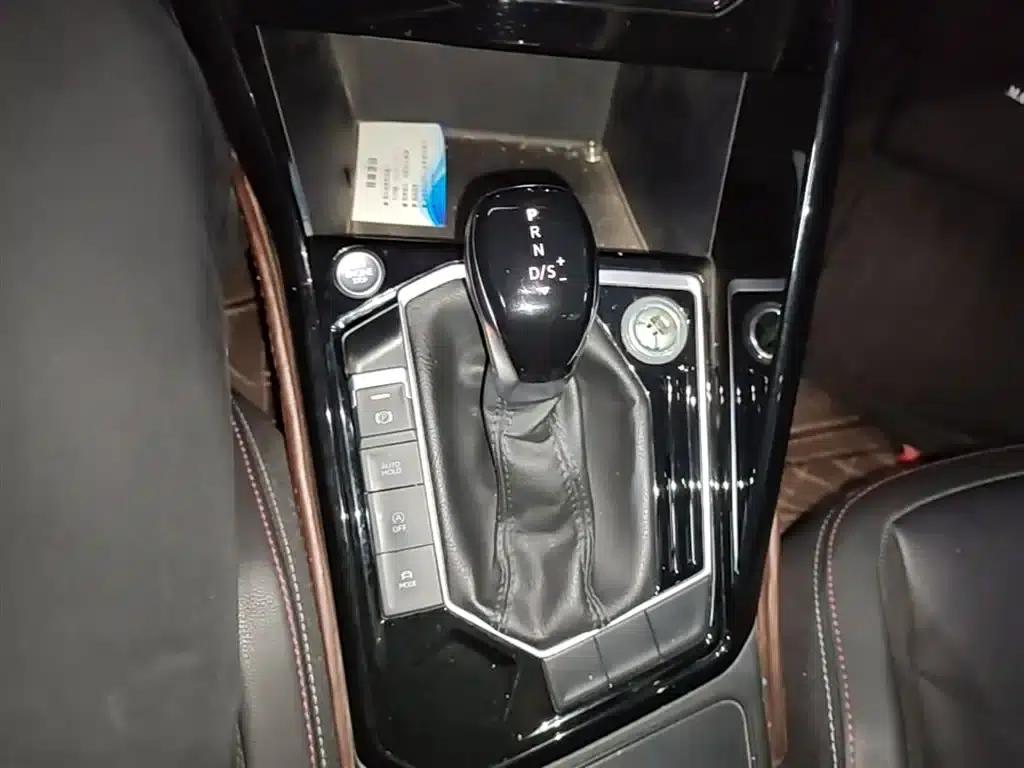 Tayron 2020 330TSI 2WD Luxury Intelligent Edition — миниатюра 14